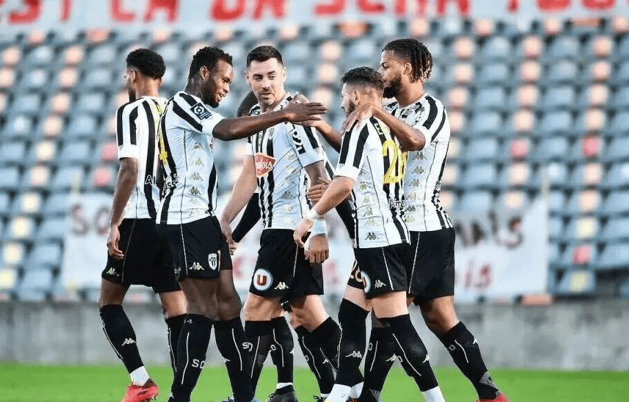 里昂重回正轨，球队实力渐显