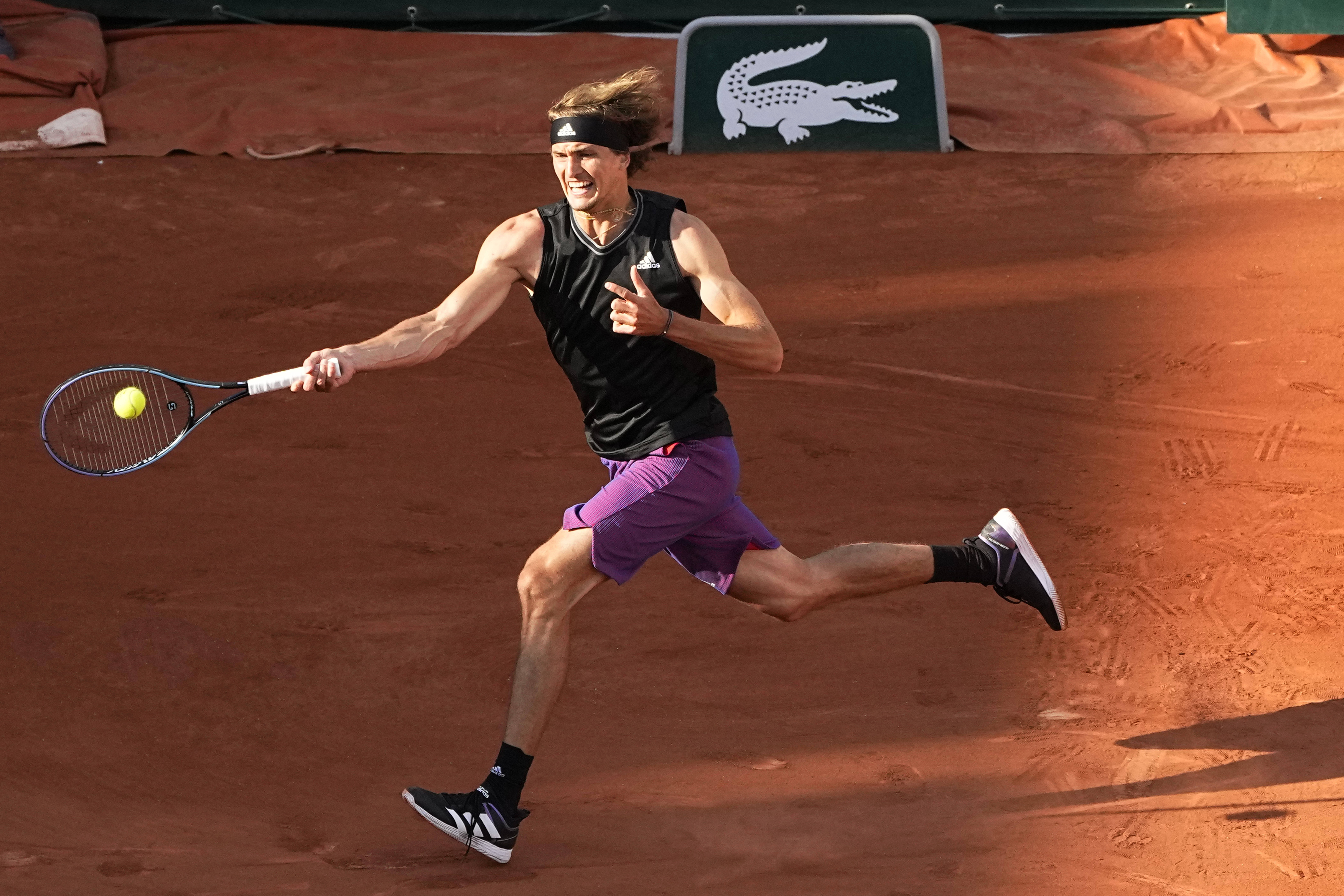 日本网球队翻盘世界网球队，兹维列夫高光表现的简单介绍